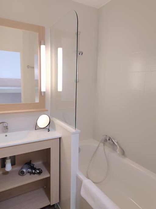 Ideal Saint Raphael Piscine Clim Parking Apartment Bagian luar foto