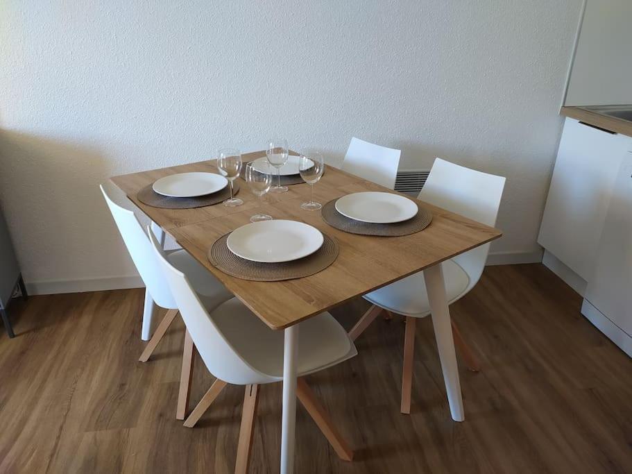 Ideal Saint Raphael Piscine Clim Parking Apartment Bagian luar foto