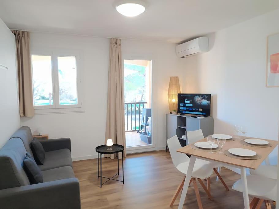 Ideal Saint Raphael Piscine Clim Parking Apartment Bagian luar foto